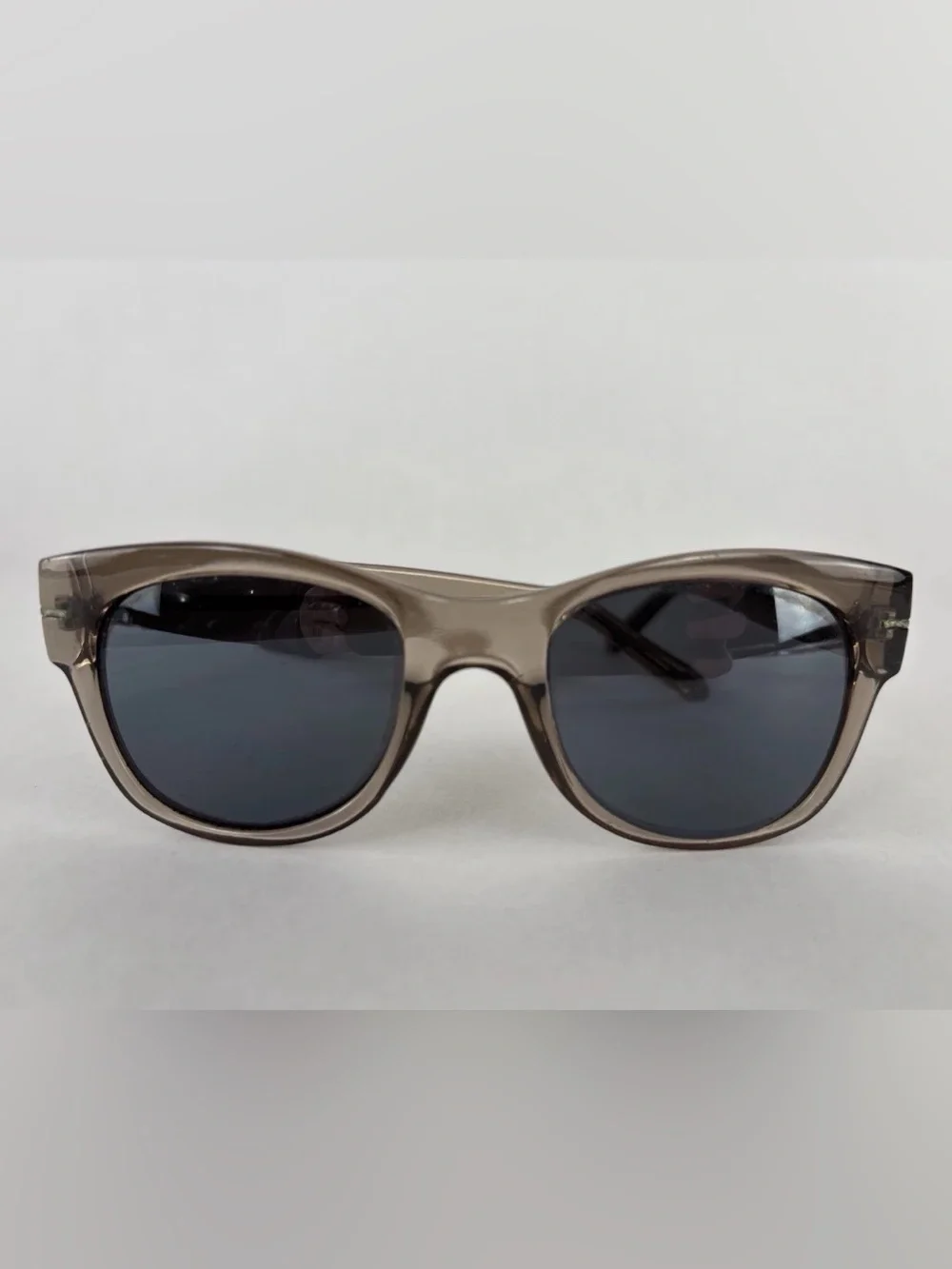 Fossil FW17 3584701712 Clear Gray Frame Sunglasses